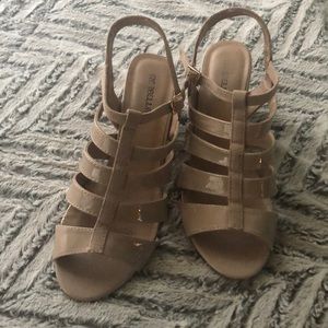 Marbella beige open-toed heels